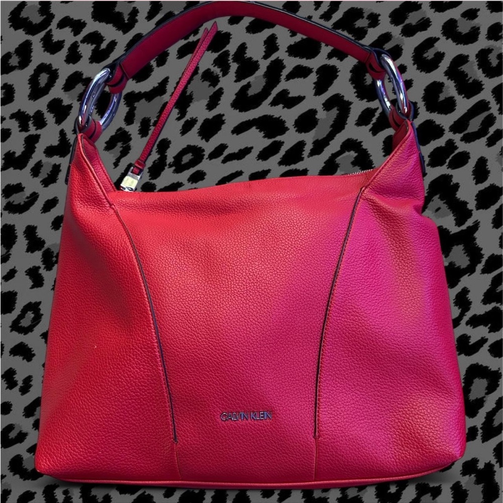 Calvin Klein Fuchsia Leather Shoulder Bag